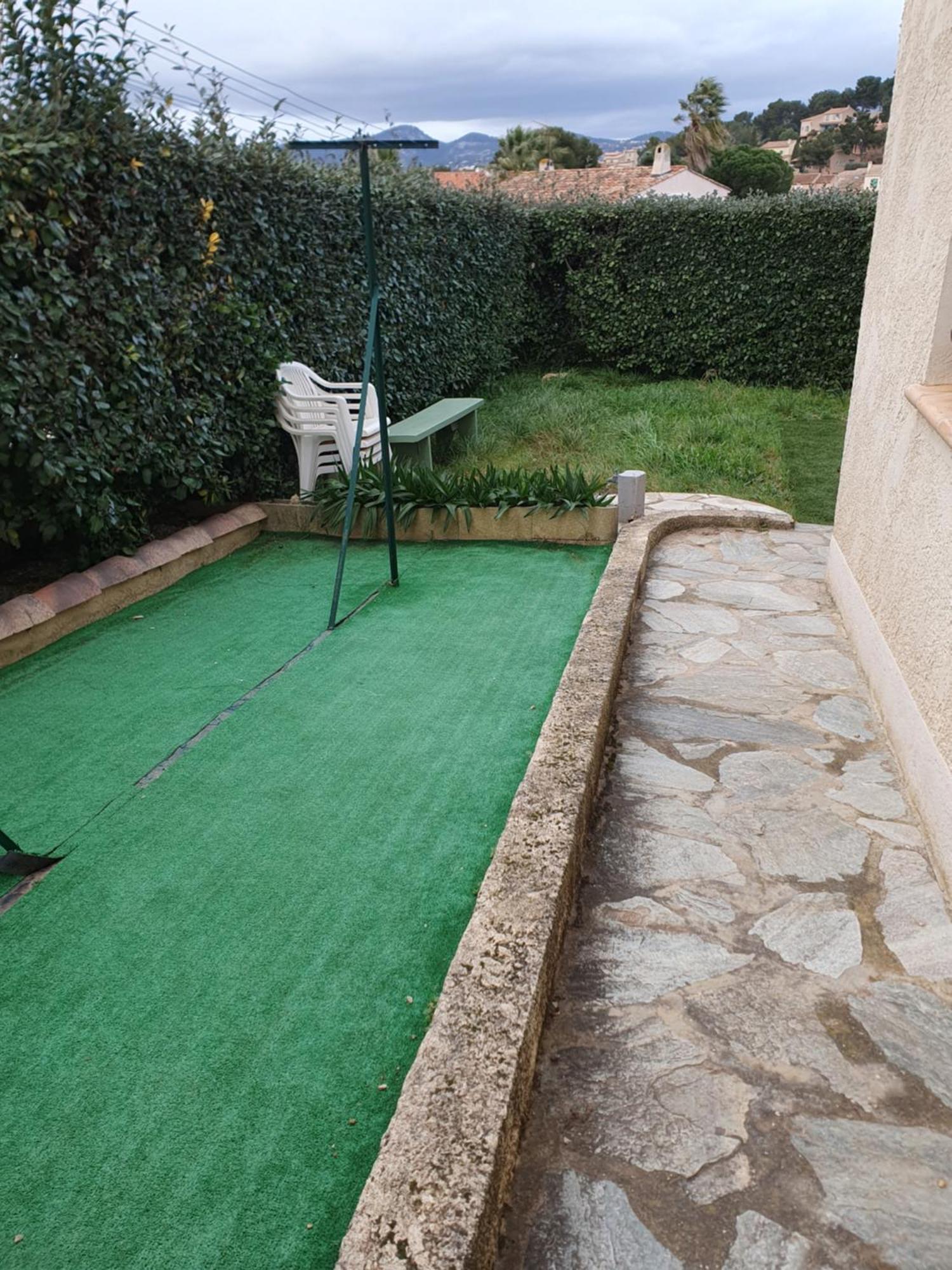 Appartement T2 Bas De Villa Avec Jardinet Au Calme Proche Mer La Seyne-sur-Mer Exterior foto